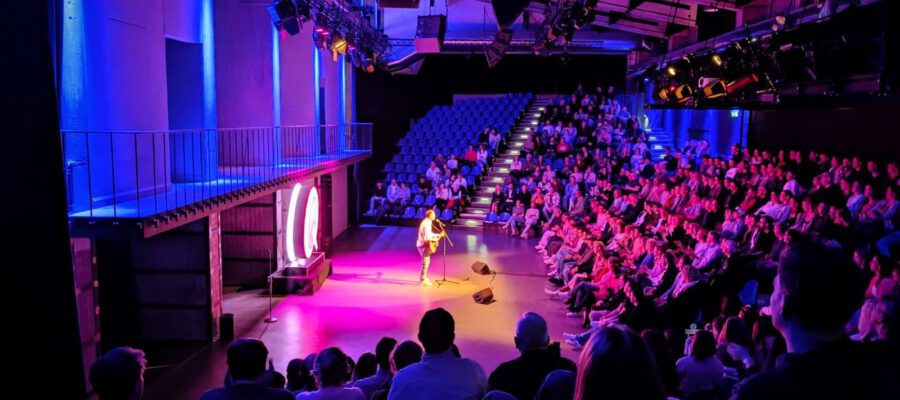 Mario Siegesmund im Quatsch Comedy Club München